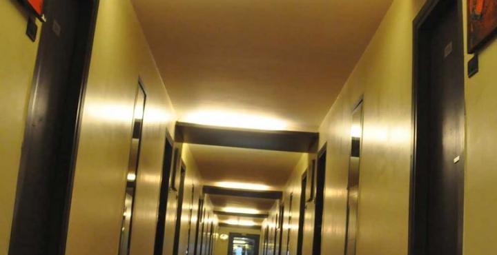 Infiniti Hotel And Spa Indore Bagian luar foto