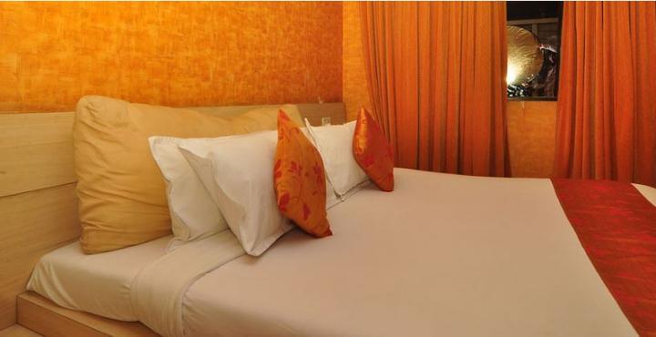 Infiniti Hotel And Spa Indore Bagian luar foto