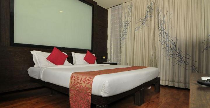 Infiniti Hotel And Spa Indore Bagian luar foto